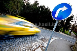 Taxi Blur Effect Using Real Slow Shutter Speed